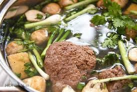 Helen Ngoc Giang lau chao cua dong